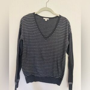 Caslon  Striped Shirt Size XSP Long Sleeve Vneck